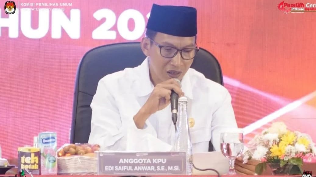 Komisioner Divisi Hukum, Pengawasan KPU Banyuwangi Edi Saiful Anwar